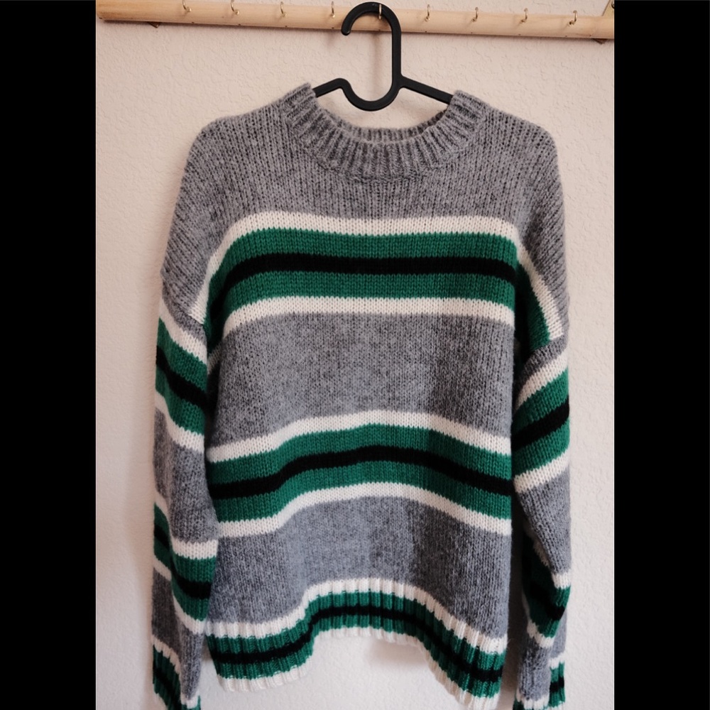 UO Sweater | Sz M